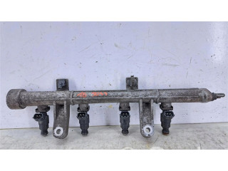 Vstřikovací lišta 35310-22600   Hyundai Getz  pro benzínový motor 1.3  