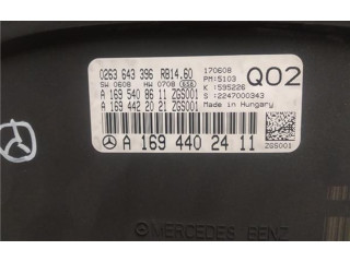 Přístrojová deska  Mercedes-Benz B W245 2008 a1694402411, A1694402411  
