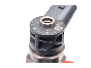 Vstřikovač 0445110613, 8514146   Toyota Avensis T270    2WW 