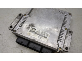 Řídící jednotka 0281010637, 8200211711   Renault Laguna II 2003