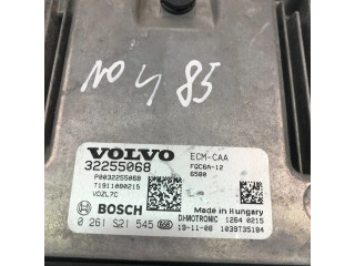 Блок управления двигателя 32255068   Volvo XC40