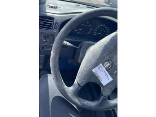 Volant Nissan Sunny 1992   