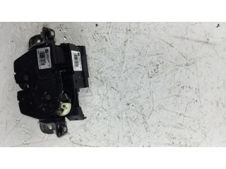 замок багажника 739763006, 14777810    BMW X5 F15 2013-2017 года