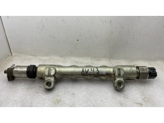 Vstřikovací lišta 238100R020, 0621   Toyota Avensis T250  pro naftový motor 2.2 2ADFHV 