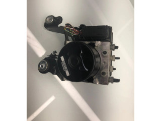 Jednotka ABS 31329138, 31329137   Volvo V60 2013