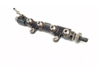 Vstřikovací lišta 9825589880, 192841396   Ford Focus     