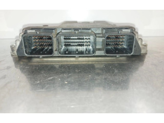 Блок управления двигателем ECU    8200310863   Renault Megane II