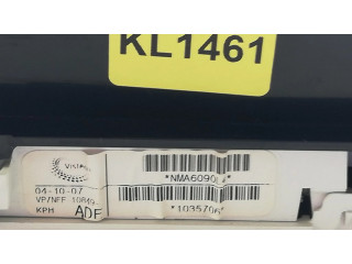 Přístrojová deska  Nissan Navara D40 2008 VP5NFF10890AD, KL1461  