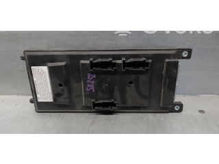 Pojistková skříňka Řídící jednotka BSM BJ3214F041AC-, 528251F01   Land Rover Range Rover Sport L320 2012