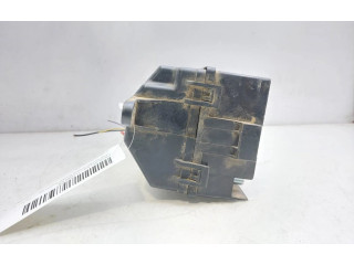 Блок предохранителей YQE500420SW   Land Rover Range Rover Sport L320    