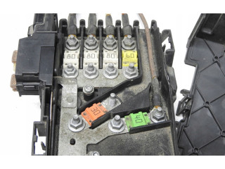   Pojistková skříňka 9666527580, 9686219510   Peugeot 3008  2013