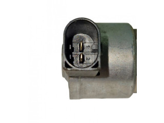 Vstřikovací lišta 04l089g, 04L130764C   Volkswagen Touran III    CRK 