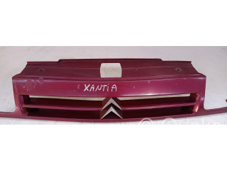 Передняя решётка Citroen Xantia  9618919977      