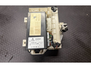 Блок предохранителей 8637A171, CLBTC632001   Mitsubishi Colt    