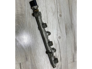 Топливная рампа 04C133320G   Audi Q2 -  