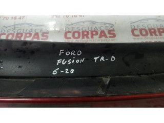 Задний фонарь  2N1113A602B    Ford Fiesta   2000-2001 года