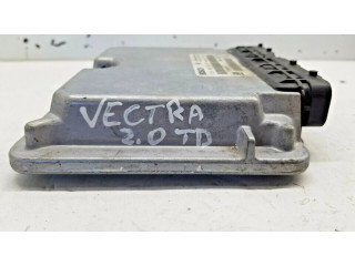 Блок управления двигателя 0281001631, nr1745   Opel Vectra B