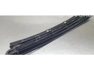 Передняя решётка Citroen C5 2008-2016 года 9682331677      