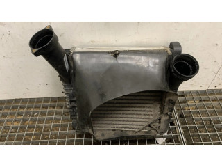 Интеркулер  7L6145803F   Volkswagen Touareg II 3.0