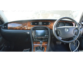 Vstřikovací lišta 4R8Q9D280AC   Jaguar XJ X350  pro naftový motor 2.7 AJD 