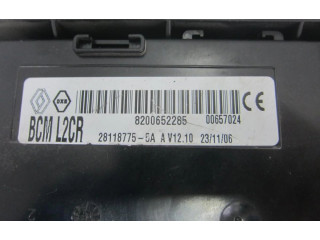   Pojistková skříňka 8200652285   Renault Clio III 2053