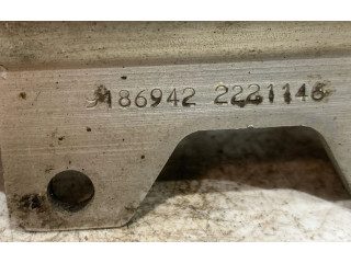 Vstřikovací lišta 9186942, 2221146   Volvo S60    B 5204 T5 