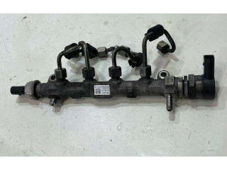 Топливная рампа 04L089D   Audi A3 S3 8V  