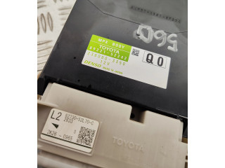 Блок предохранителей  8922152242   Toyota Verso-S    