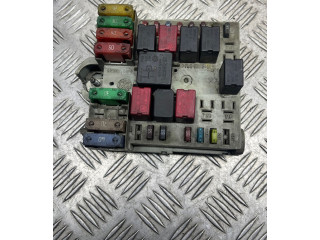 Блок предохранителей 57657, 51773289   Fiat Stilo 2002
