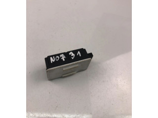 Другие блоки управления / модули 3716052R00, NO731   Suzuki Swift