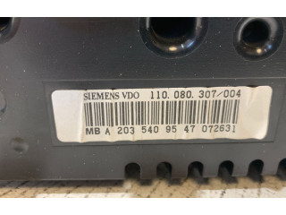 Přístrojová deska  Mercedes-Benz C W203 2004 A2035409547, 110080307004  