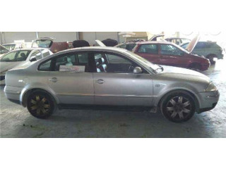 Zpětné zrcátko  Volkswagen Passat Alltrack 2002    