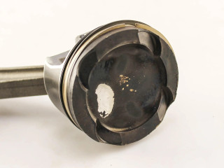 Píst 8696448   BMW 3 G20 G21  pro benzínový motor 3.0  