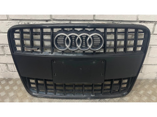 Верхняя решётка Audi Q7 4L 2005-2015 года 4L0853651H      