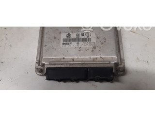 Блок управления двигателя 030906032J   Volkswagen Polo