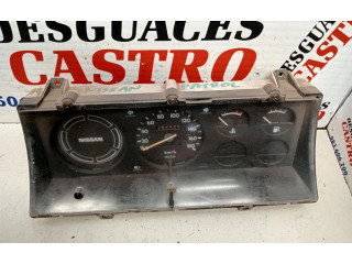 Přístrojová deska  Nissan Patrol Y60  19547601  