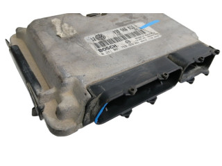 Блок управления двигателя 0281001759, 038906013   Volkswagen Golf SportWagen