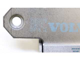 Замок багажника 31440489    Volvo XC60 2009 - 2013 года