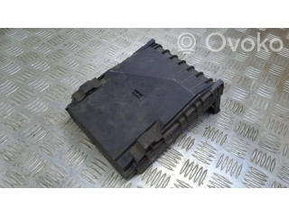 Крышка блока предохранителей 1K0937132   Audi TT TTS Mk2    