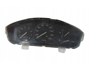 Přístrojová deska  Mazda Demio 2002   