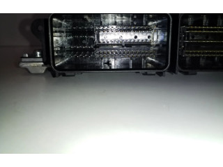 Блок управления двигателя 32253221   Volvo XC60