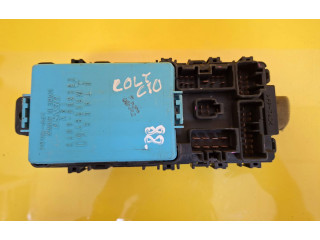 Блок предохранителей  MR228760   Mitsubishi Colt    