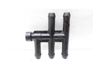 Vstřikovač 1184632   BMW 5 E39  pro naftový motor 3.0  
