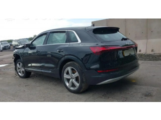 Замок капота 4M0823661   Audi e-tron