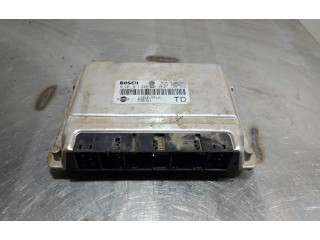 Řídící jednotka 0281011264   Nissan Terrano 2006
