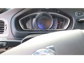 Панель приборов 31473472, 31473472   Volvo V40       