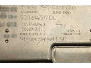Přístrojová deska  Audi A3 S3 A3 Sportback 8P 2020 5Q0614517DL  