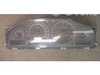 Přístrojová deska  Volvo V70 2005 30746097  
