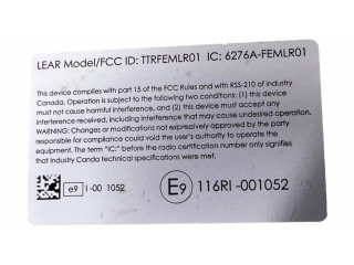 Блок предохранителей  9288305, 6400123831   BMW 3 F30 F35 F31    