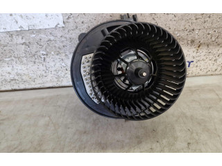 Вентилятор печки    5WB819021C, 5Q0907521F   Volkswagen Cross Touran II